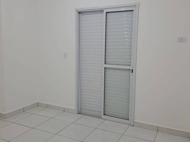 Apartamento para Venda em Praia Grande - 4