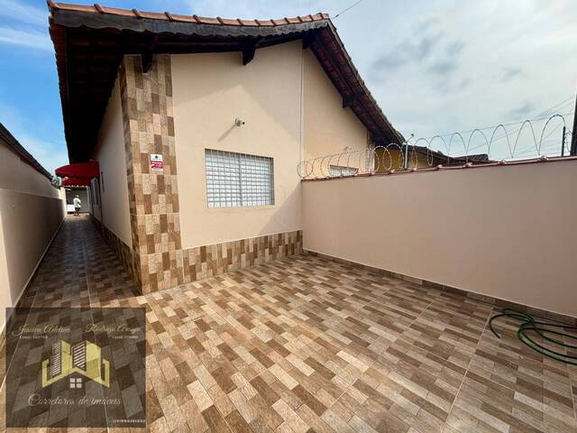 #113 - Casa para Venda em Mongaguá - SP - 2